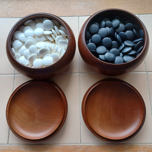#C346 - Size 25 Go Stones and Go Bowls Set - Mexican Clamshell & Glass - Keyaki Bowls
