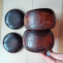 Load image into Gallery viewer, #C365 - Size 25 Slate and Shell Go Stones (Japanese) and Go Bowls (Chestnut) Set - Suwabute