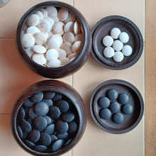 Load image into Gallery viewer, #C365 - Size 25 Slate and Shell Go Stones (Japanese) and Go Bowls (Chestnut) Set - Suwabute