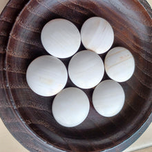 Load image into Gallery viewer, #C365 - Size 25 Slate and Shell Go Stones (Japanese) and Go Bowls (Chestnut) Set - Suwabute
