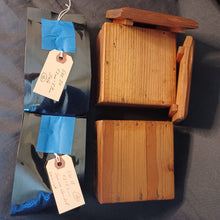 Load image into Gallery viewer, #C368 - Size 20 Slate and Shell Go Stones (Japanese) and Go Boxes Set - Suwabute