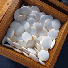 Load image into Gallery viewer, #C368 - Size 20 Slate and Shell Go Stones (Japanese) and Go Boxes Set - Suwabute