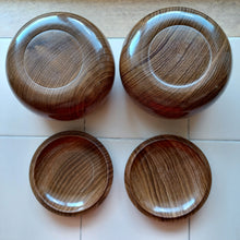 Load image into Gallery viewer, #C371 - Size 34 Go Stones (Slate and Clamshell) and Go Bowls (Mulberry / Cherry) Set