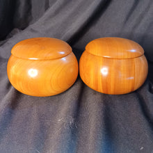 Load image into Gallery viewer, #C372 - Size 34 Go Stones (Slate and Clamshell) and Go Bowls (Mulberry / Keyaki) Set