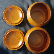 Load image into Gallery viewer, #C374 - Size 30 Slate and Shell Go Stones (Japanese) and Go Bowls (Keyaki) Set - Suwabute