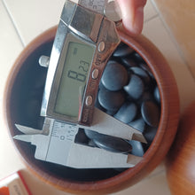 Load image into Gallery viewer, #C374 - Size 30 Slate and Shell Go Stones (Japanese) and Go Bowls (Keyaki) Set - Suwabute