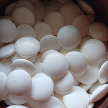 Load image into Gallery viewer, #C374 - Size 30 Slate and Shell Go Stones (Japanese) and Go Bowls (Keyaki) Set - Suwabute