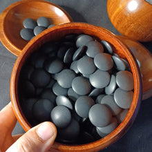 Load image into Gallery viewer, #C378 - Size 31 Go Stones (Slate and Snow-grade Clamshell) and Go Bowls (Quince) Set