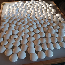 Load image into Gallery viewer, #C387 - Size 32 Go Stones (Slate and Shell) and Go Bowls (Quince) Set