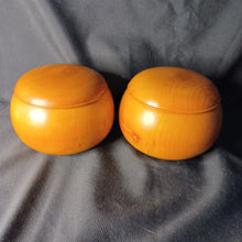 Load image into Gallery viewer, #C396 - Size 32 Go Stones (Slate & Shell) and Go Bowls (Pear) Set - Moon / Snow