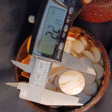 Load image into Gallery viewer, #C411 - Size 15 Go Stones (Japanese Slate and Clamshell) and Go Bowls (Lacquered) Set