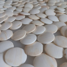 Load image into Gallery viewer, #C411 - Size 15 Go Stones (Japanese Slate and Clamshell) and Go Bowls (Lacquered) Set