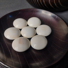 Load image into Gallery viewer, #C415 - Size 34 Slate and Shell Go Stones (Japanese) and Go Bowls (Keyaki) Set - Suwabute