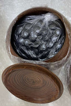 Load image into Gallery viewer, #J214971 - 17.5cm Floor Board Set - Shinkaya - Tenchi-masa Cut - Chestnut Bowls - Size 31 Slate & Shell - Free FedEx Shipping