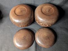 Load image into Gallery viewer, #C418 - Size 20 Slate and Shell Go Stones (Japanese) and Go Bowls Set (Chestnut)