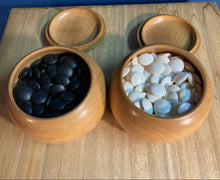 Load image into Gallery viewer, #J3050221 - 17cm Floor Board Set - Kaya - Slate and Shell - Keyaki Bowls - Free FedEx Shipping