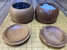 Load image into Gallery viewer, #J274600 - 6cm Table Board Set - Kaya - Size 32 Slate and Shell - Hishimatsu Bowls with Paulownia box - Free FedEx Shipping