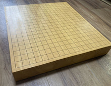 Load image into Gallery viewer, #J274600 - 6cm Table Board Set - Kaya - Size 32 Slate and Shell - Hishimatsu Bowls with Paulownia box - Free FedEx Shipping