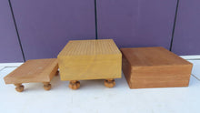 Load image into Gallery viewer, #J199657 - 17cm Floor Board - Shinkaya - Shihou-masa Cut - Paulownia Lid - Bonus Shogi Board - Free FedEx Shipping