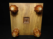 Load image into Gallery viewer, #J1470802 - 17cm Floor Board Set - Shinkaya Tenchi-masa Cut - Keyaki Bowls - Size 34 Slate & Shell - Free FedEx Shipping