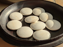 Load image into Gallery viewer, #C451 - Size 18 Slate & Shell Set - Japanese Clamshell - Rosewood Bowls