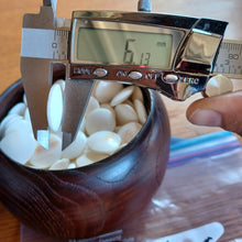 Load image into Gallery viewer, Size 20 Hamaguri Clamshell Set - M Chestnut - #C098