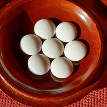 Load image into Gallery viewer, Size 28 Slate and Shell set - XL Mahogany Go Bowls - Snow - #C135