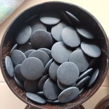 Load image into Gallery viewer, #C179 Size 15 Go Stones and Go Bowls Set - Medium - Honinbo Style - Slate & Japanese Clamshell