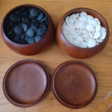 Load image into Gallery viewer, #C180 - Size 22 Suwabute Clamshell Set - L Cherry / Mulberry Bowls - Slate and Shell