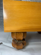 Load image into Gallery viewer, CLEARANCE - #139511 - 13cm Floor Board Set - Kaya - Size 36 Slate & Shell - Mulberry / Keyaki Bowls - Free Airmail Shipping