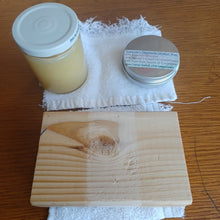 Load image into Gallery viewer, Monkey Butter - Mineral Oil based Paste Wax for Go Boards and Go Bowls - Accessory