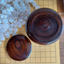 Load image into Gallery viewer, #C290 - Agate &amp; Onyx Set - Wood Bowls - Size 30ish Bi-convex Go Stones - Case - Certificate