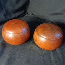 Load image into Gallery viewer, #C337 - 9mm Go Stones (resin) and Go Bowls (keyaki) Set