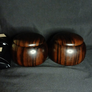 #C391 - Size 30 Go Stones (Slate & Shell) and Go Bowls (Ebony) Set - Snow