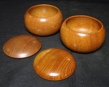 Загрузите изображение в средство просмотра галереи, #J6261303 - 17.5cm Floor Board Set - Shinkaya - Tenchi-masa Cut - Slate &amp; Shell - Keyaki Bowls - Free FedEx Shipping