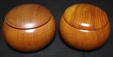 Загрузите изображение в средство просмотра галереи, #J6261303 - 17.5cm Floor Board Set - Shinkaya - Tenchi-masa Cut - Slate &amp; Shell - Keyaki Bowls - Free FedEx Shipping