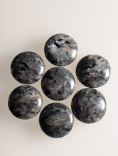 Загрузите изображение в средство просмотра галереи, Labradorite