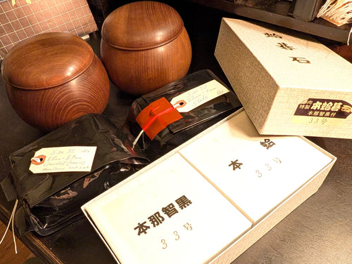 #C446 - Size 32/33 Slate and Shell Go Stones and Go Bowls Set