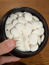 Load image into Gallery viewer, #C464 - Size 25 Go Stones (Slate &amp; Shell) and Go Bowls (chestnut) Set