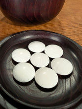 Load image into Gallery viewer, #C464 - Size 25 Go Stones (Slate &amp; Shell) and Go Bowls (chestnut) Set