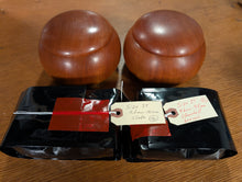 Load image into Gallery viewer, #C466 - Size 35 Go Stones (Slate and Clamshell) and Go Bowls (Cherry) Set