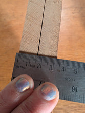 Load image into Gallery viewer, #C468 - 1.6cm Folding Board - Original Box