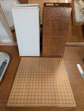 Load image into Gallery viewer, #C469 - 1.8cm Folding Board - Original Box