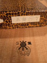 Load image into Gallery viewer, #C469 - 1.8cm Folding Board - Original Box