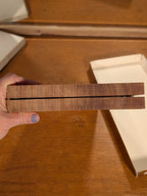 Load image into Gallery viewer, #C469 - 1.8cm Folding Board - Original Box