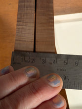 Load image into Gallery viewer, #C469 - 1.8cm Folding Board - Original Box