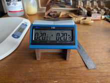 Загрузите изображение в средство просмотра галереи, #C489 - Clock Stand - Accessory
