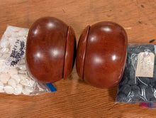 Load image into Gallery viewer, #C516 - Size 28 Go Stones (Slate &amp; Shell) and Go Bowls (Quince by Kaishi) Set