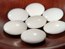 Load image into Gallery viewer, #C516 - Size 28 Go Stones (Slate &amp; Shell) and Go Bowls (Quince by Kaishi) Set