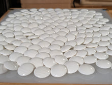 Load image into Gallery viewer, #C517 - Size 28 Go Stones (Slate &amp; Shell) and Go Bowls (Chestnut) Set